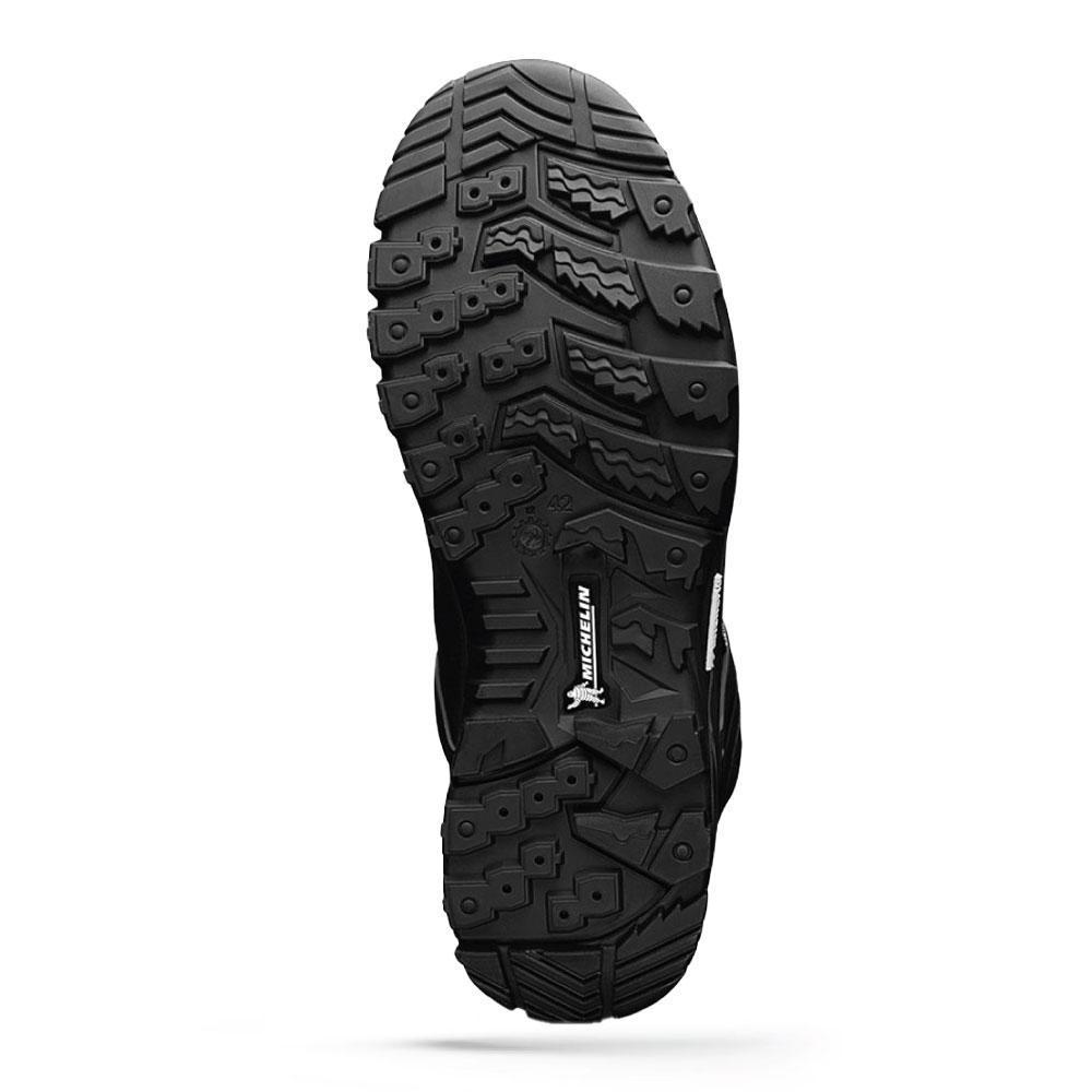Read more about the article Max Outdoor